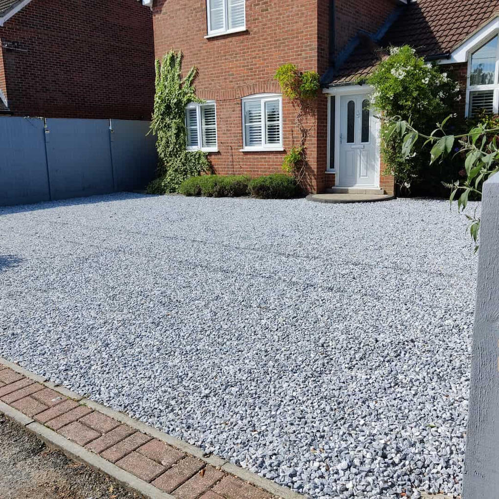 Gravel Affordable and easy-drainage and install